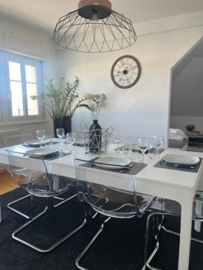 Bel appartement centre climatisé parking privé